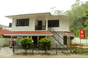 Winter Castle Homestay - Image 4