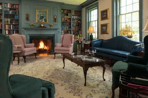 Great Oak Manor - Image 2