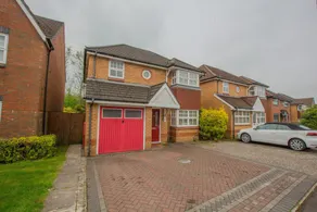 Modern 4 Bedroom Detached House in Cardiff - Image 4
