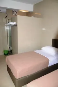 Aura Hotel - Image 2