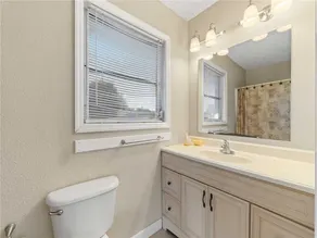 Venice Avalon Home - Three Bedroom Home - Image 5