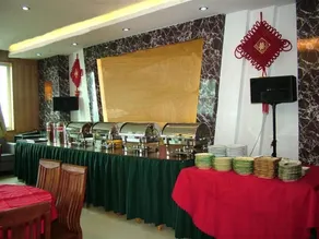 GreenTree Alliance Hotel - Image 4