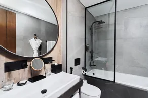 Revier Hotel Dubai - Image 4