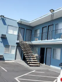 NOHO Hotel - Image 4