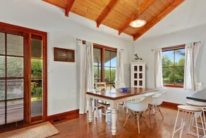 The Log Cabin - 47 Jetty Road - Image 4