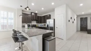 Cozy 4BR House Close to Cota DT w Fast Wifi - Image 5
