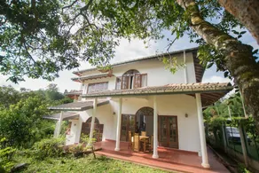 Kandyan Glory Holiday Home - Image 4