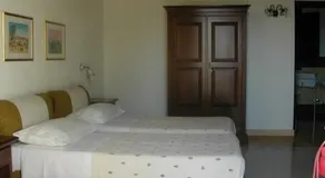 La Taverna - Image 3