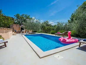Beautiful Holiday Home in Dracevac With Terrace - Image 2