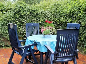 Spacious Apartment in Boltenhagen with Garden - Image 4