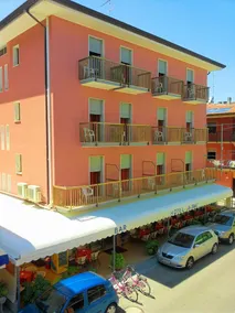 Hotel Le Star - Image 4
