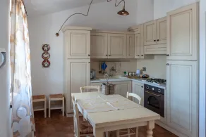 Olive Branch Apt In Farmhouse With Pool - Image 5