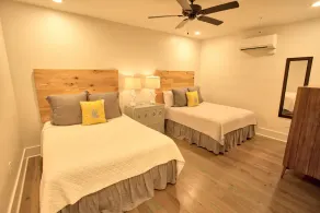 Luxury Hotel Suites @ 493 King - Image 5