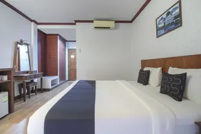 Capital O 725 My Home Hotel - Image 4