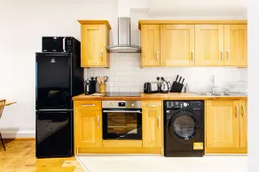 2 Bed Apartment Right on Trafalgar Square - Image 3