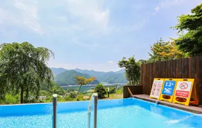 Chungju Penates Pool Villa - Image 3