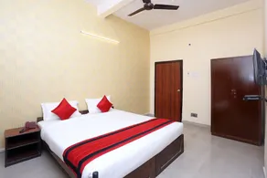 Hotel East West - Image 2