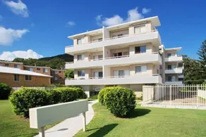 Del Rae, Unit 12/25 Shoal Bay Road - Image 3