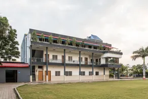Hotel Prem Bandhan by OYO Rooms - Image 3