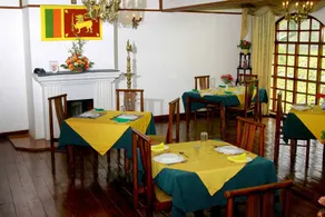 Green Forest Hotel by OYO Rooms - Image 2
