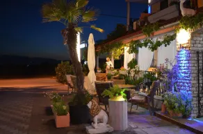 Artemis Hotel - Image 2