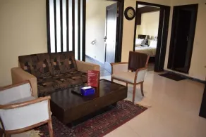 Summit Hotel & Apartments - Image 2
