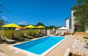 Stunning Home in Pula With Outdoor Swimming Pool, Wifi and 4 Bedrooms - Image 3