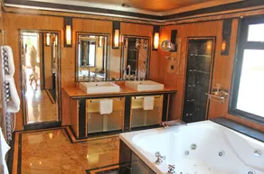 7 Bedroom Modern Beachfront Villa, in Artola, Marbella, Close Puerto Cabopino - Image 5