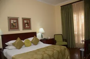 Blue Lodge Hotel - Image 5