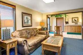 Super 8 by Wyndham Aberdeen West - Image 2