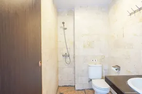 Lucky Inn Hotel - Image 3