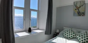 Captivating 1-bed Apartment sea Views,in Innellan - Image 5