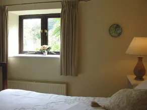 Gardeners Cottage - Image 4