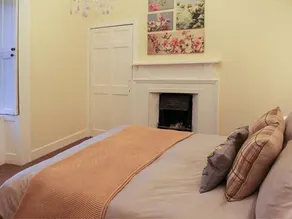 Meadow House Apartment - Image 3