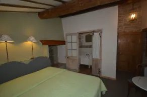 Bed And Art - Image 4