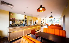 The Lodge At Perth Racecourse - Image 5