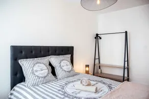 Appartement cessonnais avec terrasse et parking - Image 3
