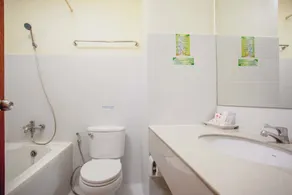 Eastiny Seven Hotel - Image 2