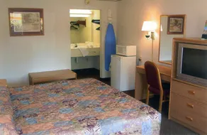 Americas Best Value Inn Shelby - Image 3