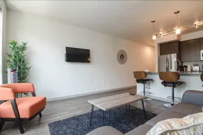 Pike & Pine Capital Hill Suites - Image 5