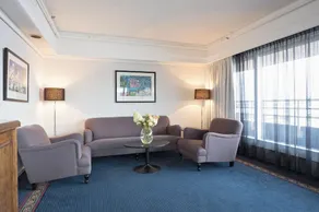 Dronningen Hotel - Image 2