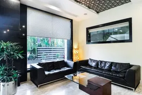 Hotel La Silver Leaf - Image 4