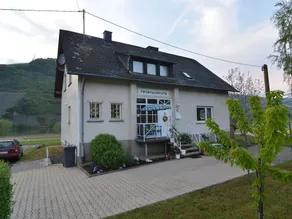 Cozy Apartment in Neumagen-Dhron near Lake Mosel with Garden - Image 3