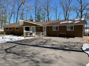 Oak Ridge Lake House - Image 5