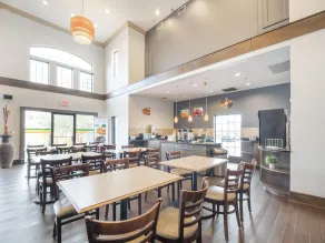 Baymont by Wyndham Houston North - Image 4