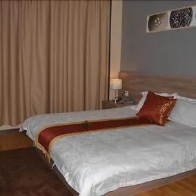 Holiday Boutique Hotel - Image 3