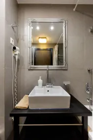 Budapest Holidays Apartments & Spa - Image 2