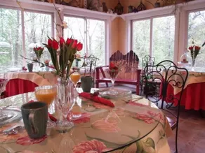Songbird Prairie Bed and Breakfast - Image 2