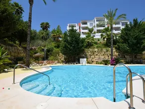 Beautiful penthouse apartment with roof terrace and panoramic views - Image 5