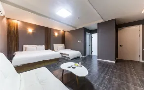 Hotel Star - Image 3
